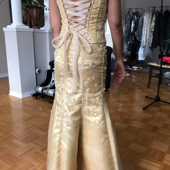 WOMANS COCKTAIL DRESS SIZE MEDIUM FULLY ADJUSTABLE TOP - Picture 4 of 9